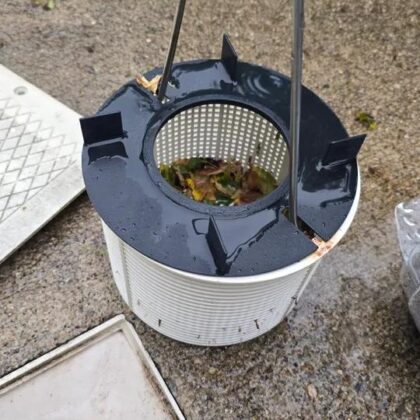 Vortex booster for pool skimmer