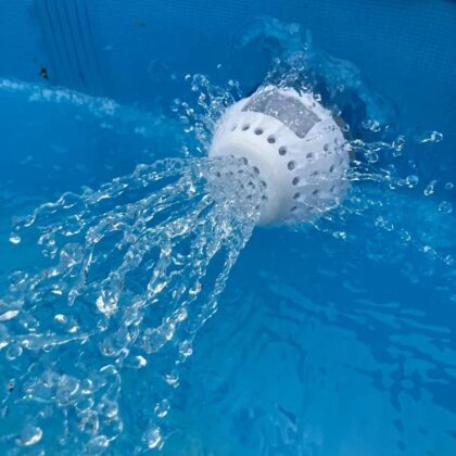 Poole nozzle with chlorine tablet chute / Pooldüse für Chlortabletten