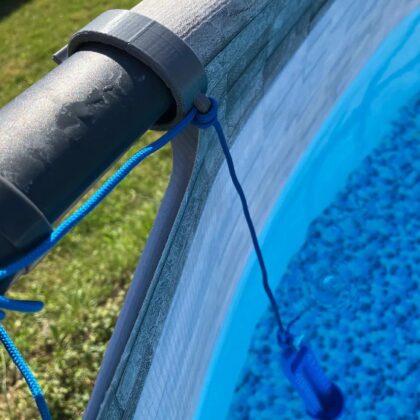 Hook for Bestway Steel Pro Max pool - added a small mounting eyelet for a thermometer