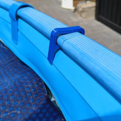 Holder/Clip safety pool tarp handrail